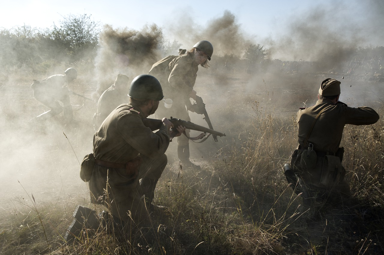 Russische Soldaten nehmen US-amerikanische Kaserne ein