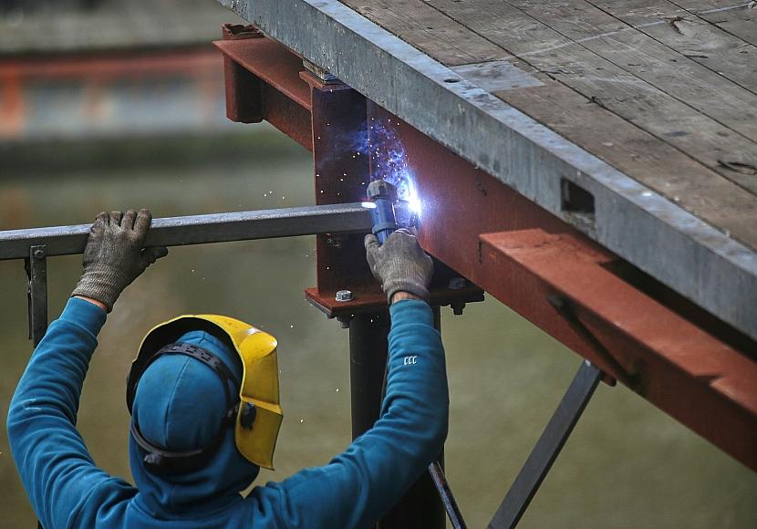 Ökonom plädiert für zehn Prozent Mehrarbeit ohne Lohnausgleich