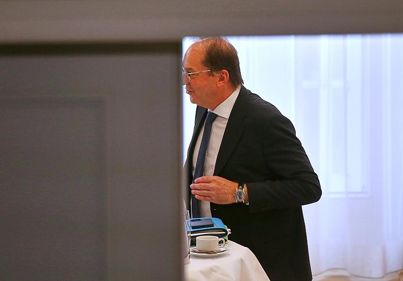 Grüne werfen Dobrindt “verantwortungslose Arbeitsverweigerung” vor