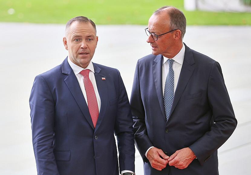 Merz spricht mit Nawrocki über Ukraine und Drohnen