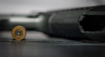 Opfer zu beklagen: Amokläufer schießt in Einkaufsstraße um sich