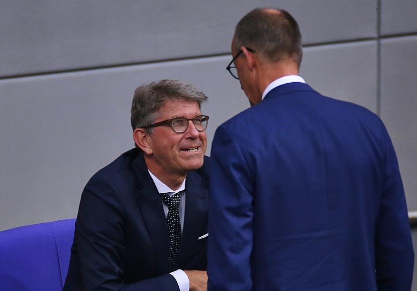 Weimer widerspricht Merz bei Veggie-Wurst-Verbot