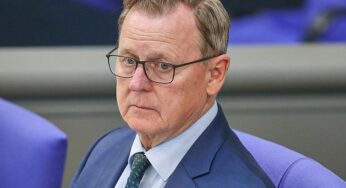 Ramelow: „Nationale Symbole werden jeden Tag mit Füßen getreten“