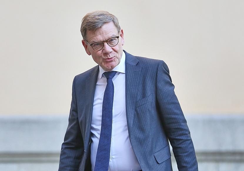 Wadephul will in China für mehr Druck auf Russland werben