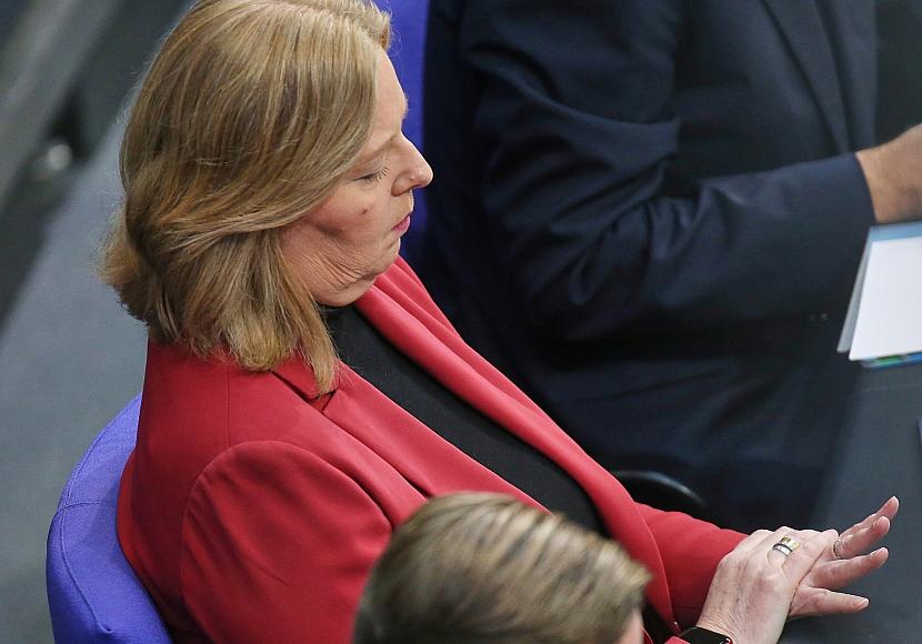 JU-Chef Winkel wirft Bas milliardenschwere Trickserei bei Rente vor