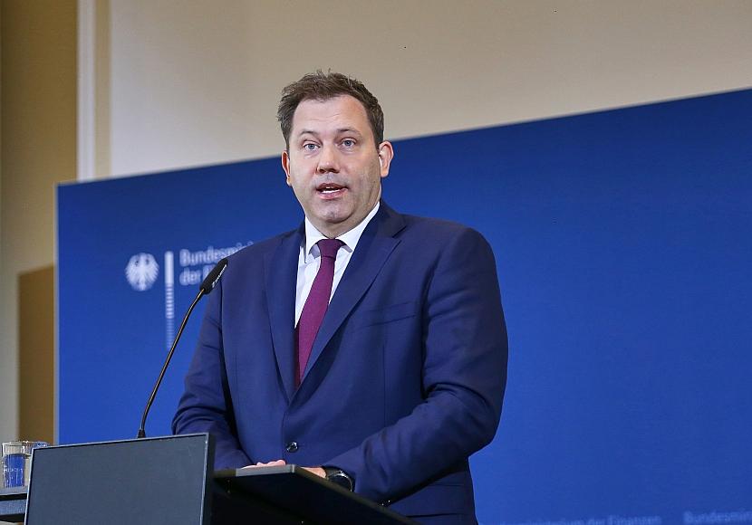 Steuerschätzer schrauben Erwartungen nach oben