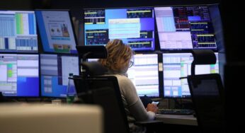 Dax erholt sich zum Mittag leicht – bleibt aber im roten Bereich