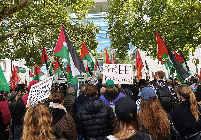 Israels Botschafter hält “linken Antisemitismus” für gefährlicher