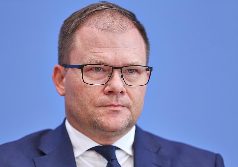 Schneider pocht auf klare Pläne für fossile Energie bei Klimagipfel