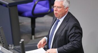 Hardt sieht leichte Fortschritte nach Treffen bei Trump