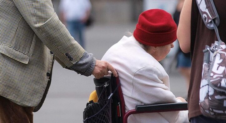 Pflege im Heim wird immer teurer