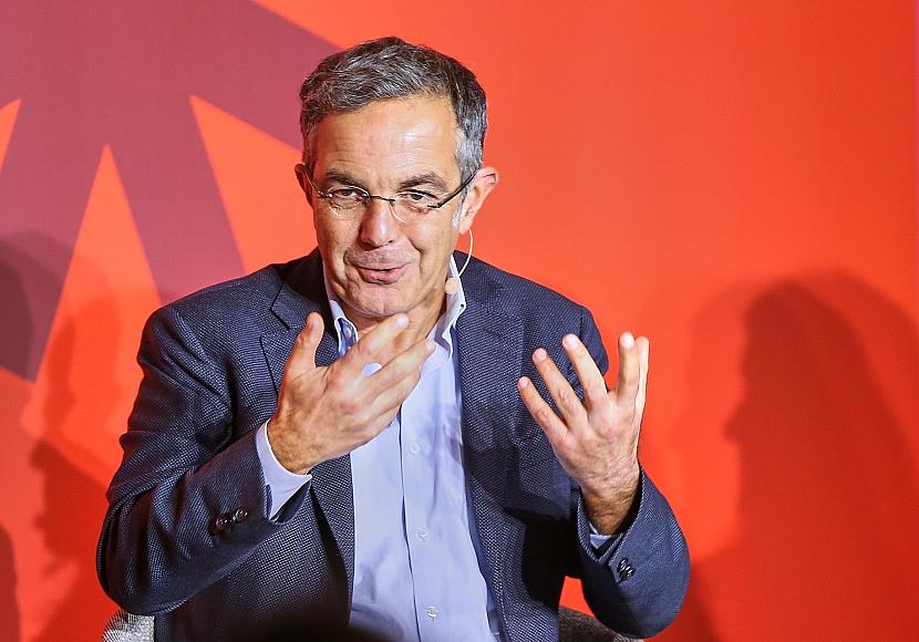 Navid Kermani wünscht sich mehr Begeisterung in der Politik