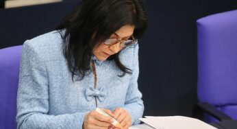 Reiche unterzeichnet Verträge zum Kohle-Ausstieg der LEAG