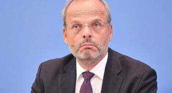 Klein bestürzt über Brandanschlag in Templin