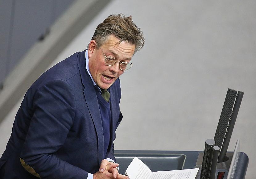 Anschlag auf Stromnetz: Von Notz für Ermittlungen des Bundesanwalts