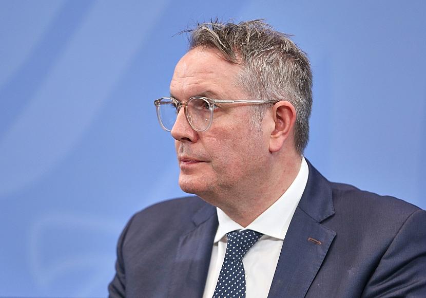 Schweitzer fordert von Bundesregierung Fokus auf Wirtschaft