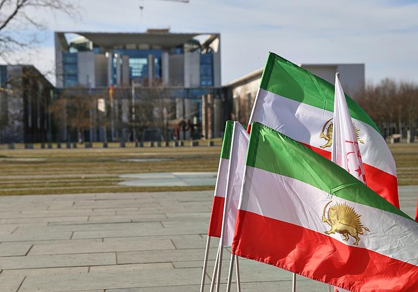 Linke fordert „sichere Fluchtwege“ aus dem Iran nach Deutschland