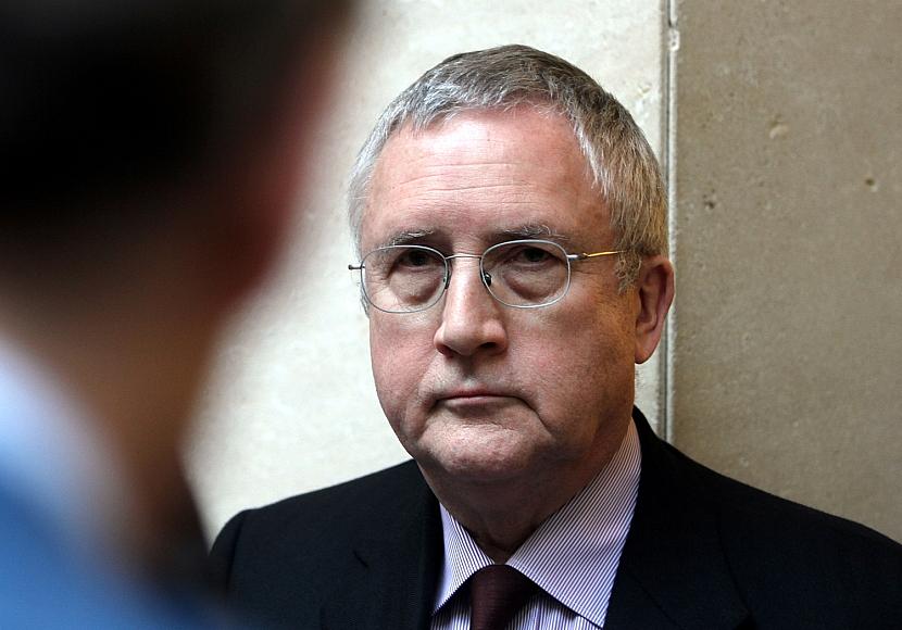 Güllner gibt Forsa-Geschäftsführung ab