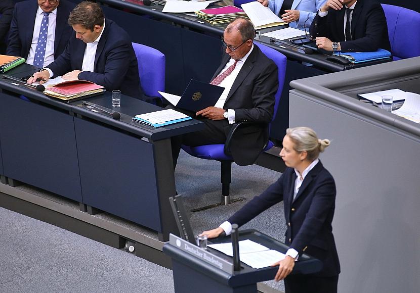 Kaum Veränderung im Politbarometer