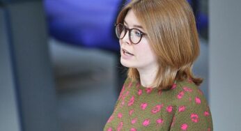 Grüne kritisieren Prien für „Demokratie leben“-Reform scharf