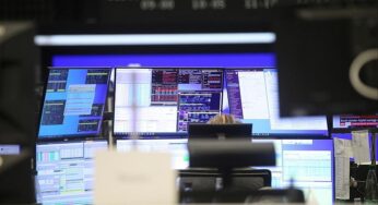 Dax gibt Gewinne wieder ab – Handel bleibt volatil
