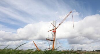 Umweltminister drängt auf weiteren Ausbau von Erneuerbaren