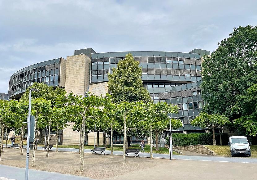 Zufriedenheit mit Demokratie bricht in NRW unter jungen Leuten ein