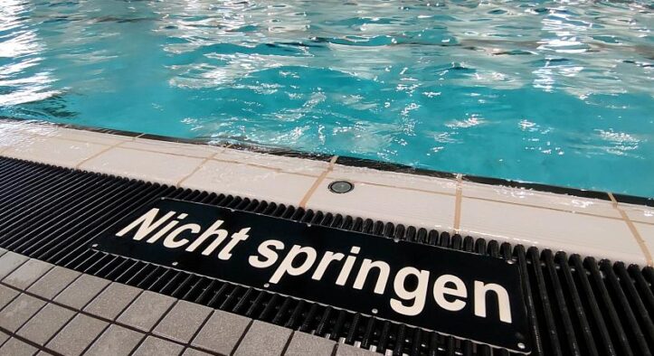 Umfrage: Schwimmbäder suchen dringend Bademeister
