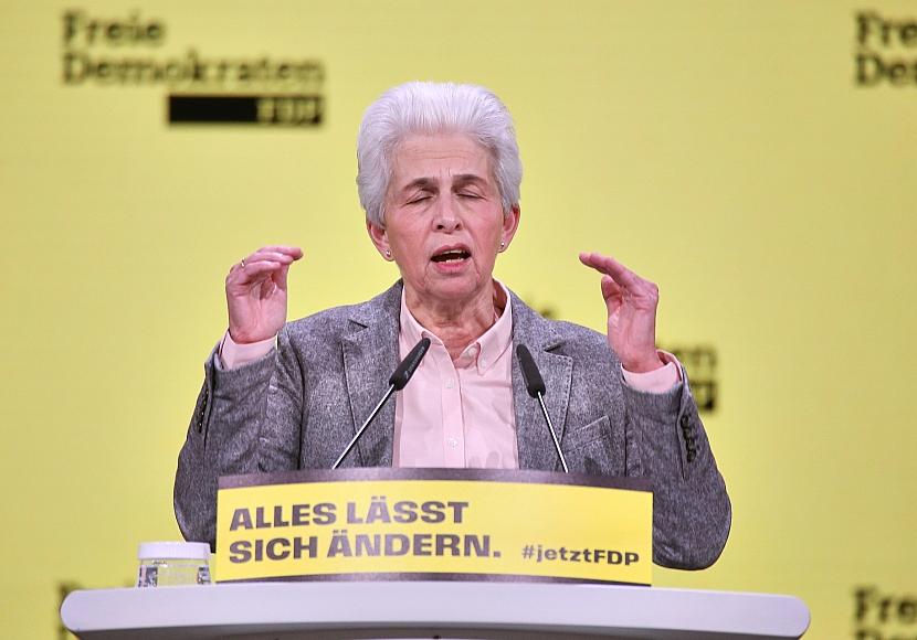 Strack-Zimmermann mahnt Merz zu mehr Besonnenheit