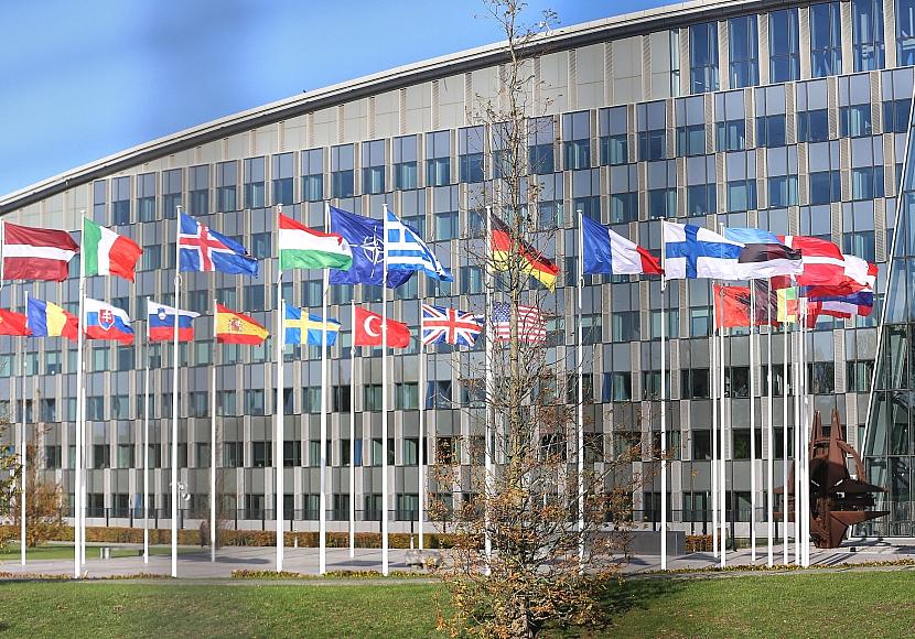 Wadephul hält Nato für robust