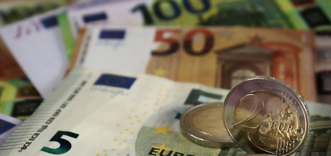 Millionen betroffen: Neues Bargeldverbot schleicht sich in Deutschland ein