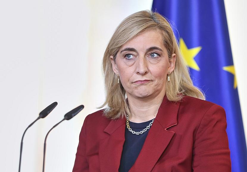 Warken signalisiert Bereitschaft zu Änderungen an Kassenreform