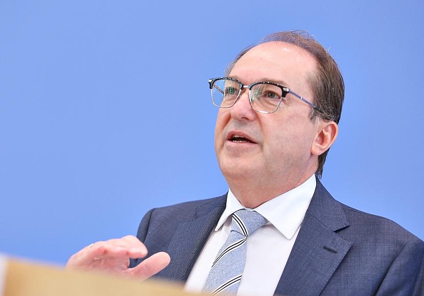 Dobrindt eröffnet neues Zentrum zur Abwehr hybrider Bedrohungen