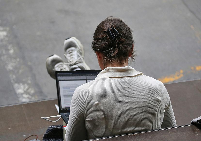 Unternehmen mit „KI“-Nutzung jetzt in der Mehrheit