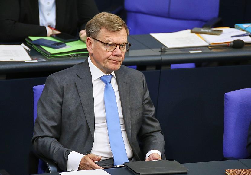 Wadephul rechnet mit langen Atomverhandlungen mit Iran