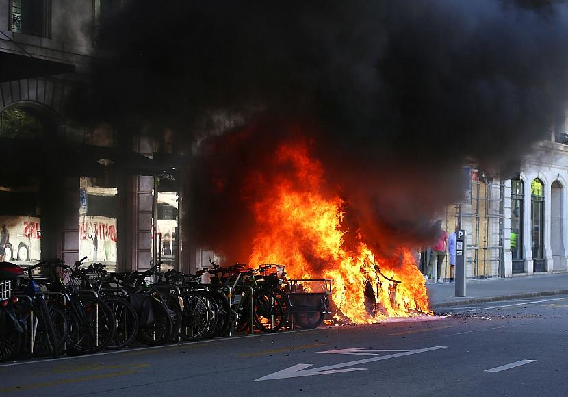 Gewalttätige Ausschreitungen bei G7-Demo in Genf