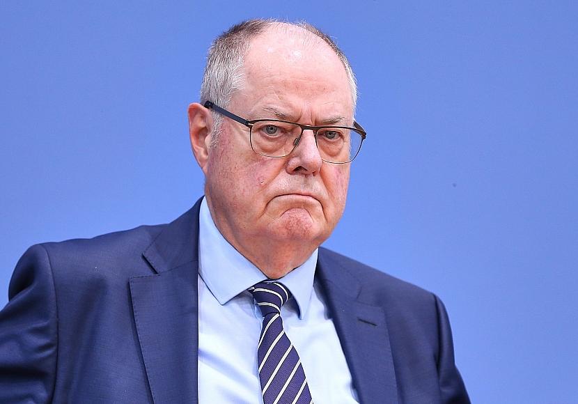 Steinbrück fordert Schuldenschnitt für Kommunen