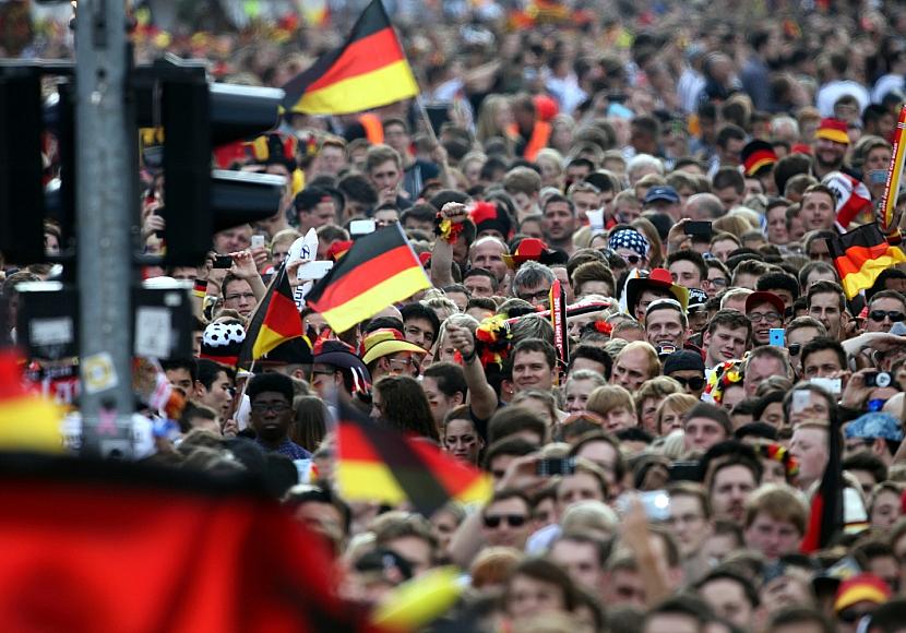 Wissenschaftler wollen zur WM „Fußballfieber“ erforschen