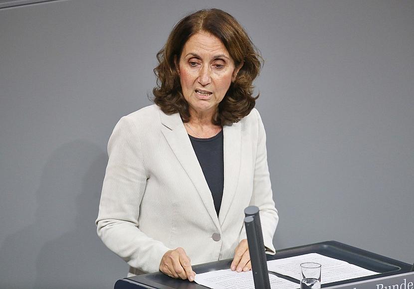 Özoguz fordert Fifa-Eingreifen bei Eklat um WM-Schiri