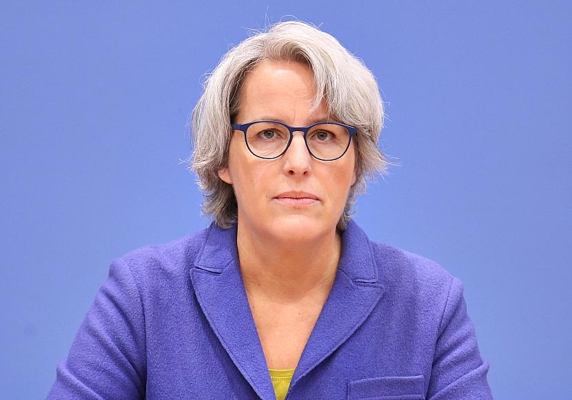 Missbrauchsbeauftragte fordert verschärften Jugendschutz