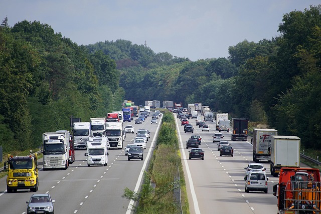 Bombenalarm! Wichtige deutsche Autobahn komplett gesperrt