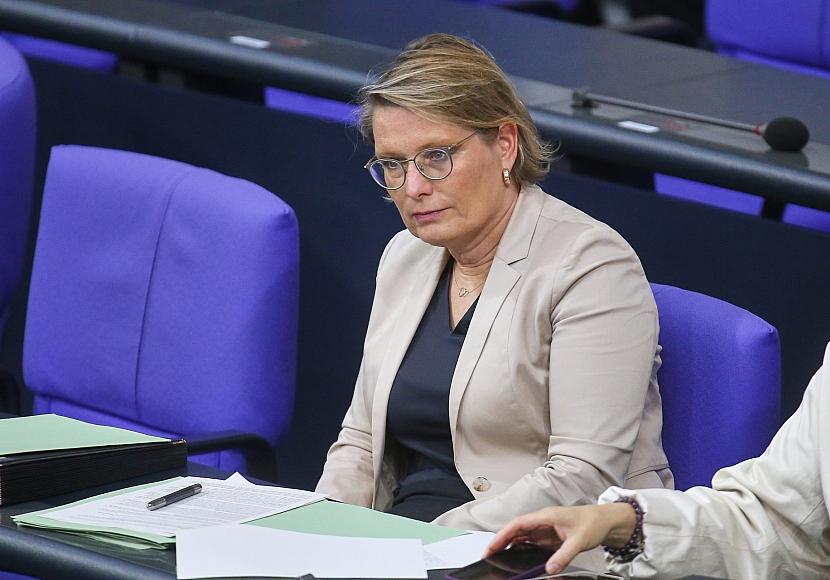 Justizministerin will bei IFG-Reform auf Transparenz pochen