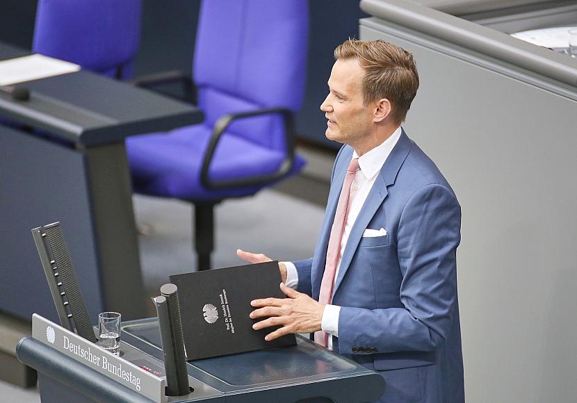 Streeck will Verbot von süßen Vape-Aromen