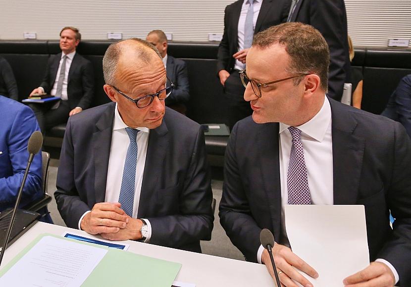 Merz nennt Spahn-Rücktritt „unvermeidlich“