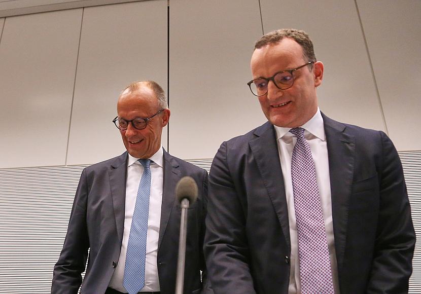 Merz will Spahn nicht fallenlassen – Entschuldigung vor Fraktion