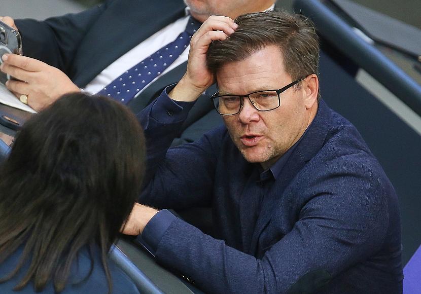 Streit um Methanverordnung: Schneider widerspricht Reiche