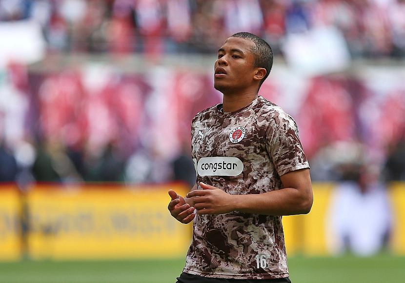 2. Bundesliga: St. Pauli feiert Last-Minute-Sieg gegen Wolfsburg
