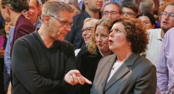 Parteienforscher warnt BSW vor Zusammenarbeit mit AfD