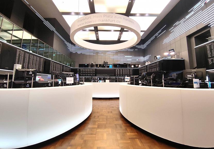 Dax leicht im Minus – US-Feiertag sorgt für ruhigen Handel