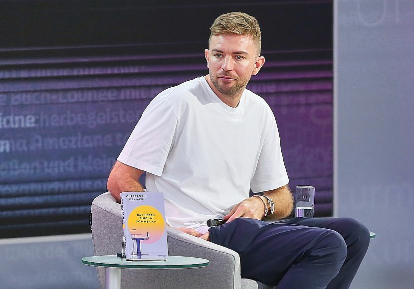 Kramer schreibt zweiten Roman: 1.000 Tage am Schreibtisch